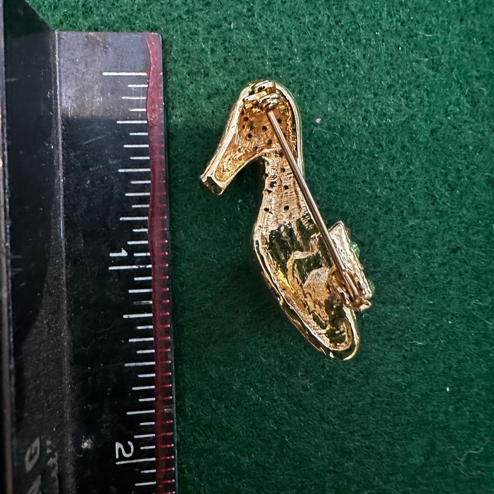 Shoe Pin - Picture 2 of 2